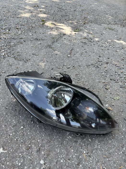 Фар Сеат Алтеа десен 2005-2009