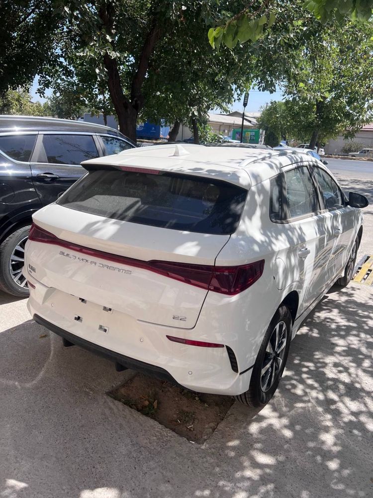 Byd e2 2024 bez probeg eng fulli