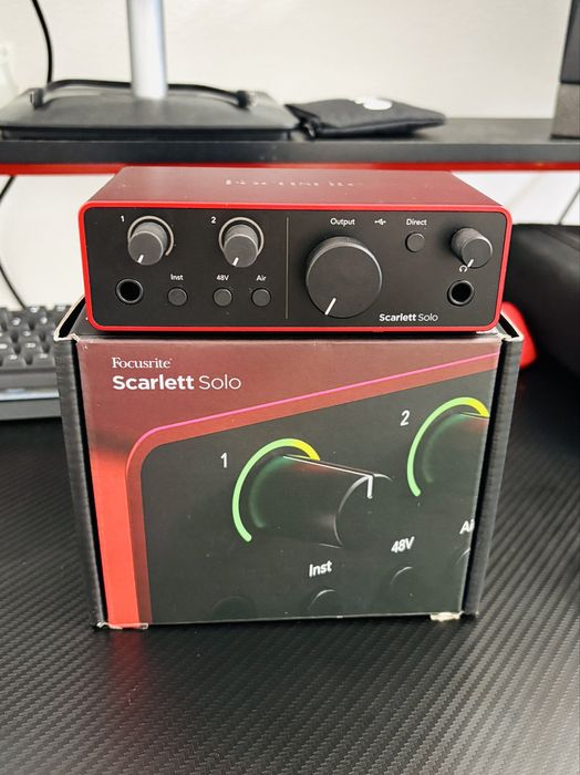 Placa de sunet scarlett solo