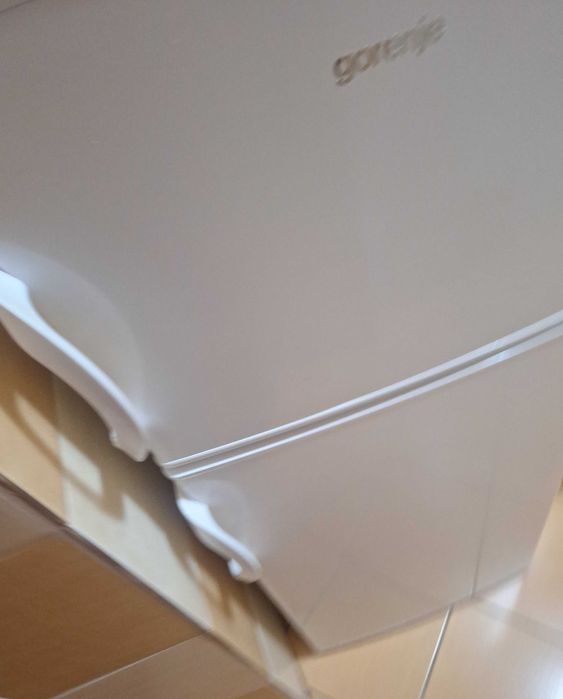 Vand frigider gorenje