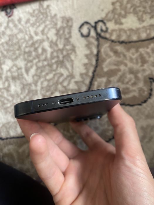 Iphone 15 pro 81/256