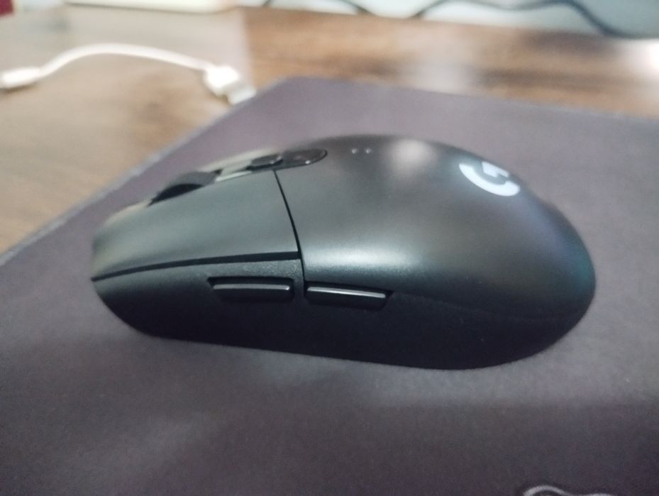 Продавам:Мишка Logitech G305