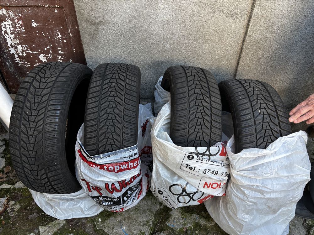 Anvelope de iarna 215/45/r18 Hankook Icept Evo 3 NOI