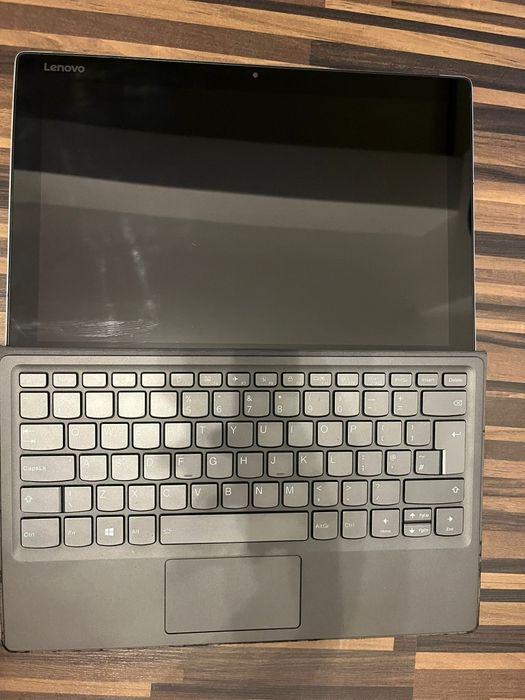 Vând laptop Lenovo MIIX 520-12IKB