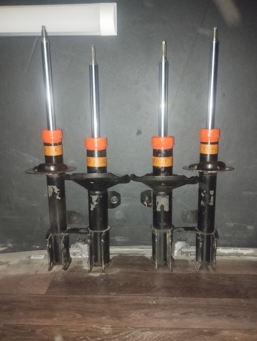 Амортизаторы Каяба(KYB) газомасленые на ЛасетеДжентру с гарантией