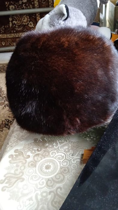 Шапка норкавая продам