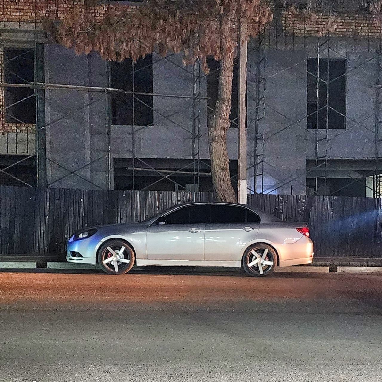 18 диска сотилади