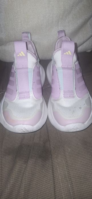 Маратонки Puma, Adidas