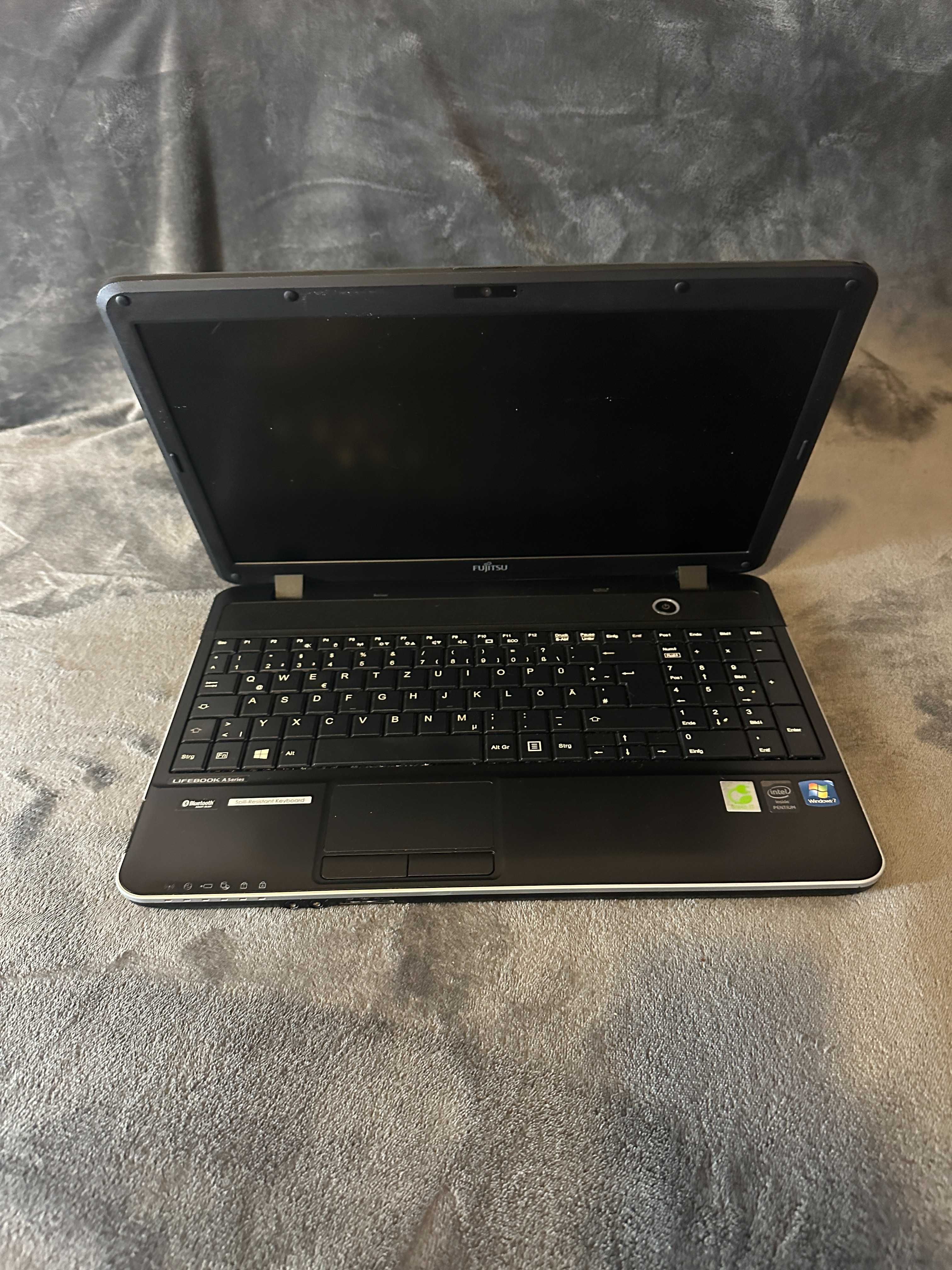 laptop fujitsu a512, pentium 202m, ivy bridge, hard 500 gb