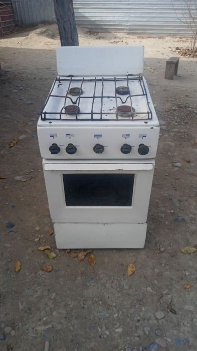 Газ плита  прадаётся