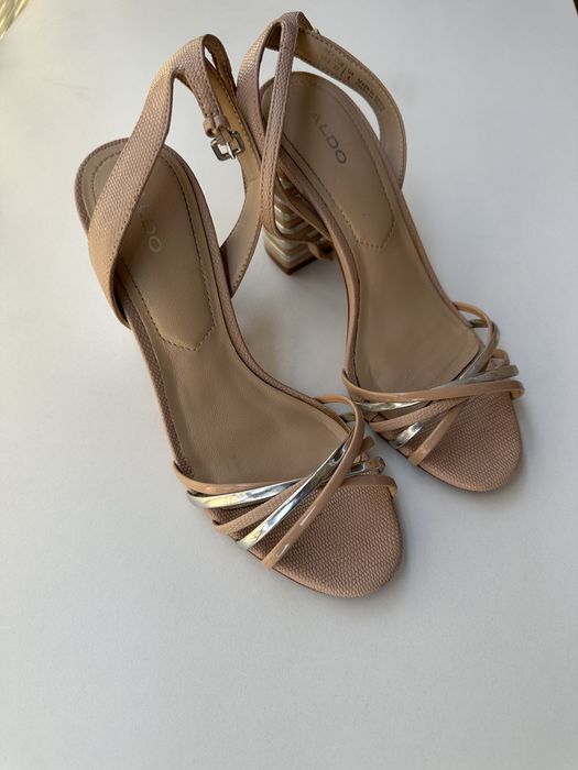Sandale ALDO marime 37 , folosite o singura data