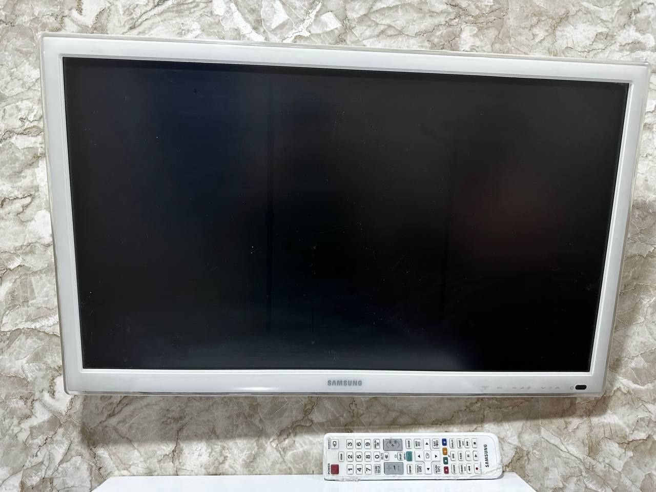 Televizor sotiladi zapchas