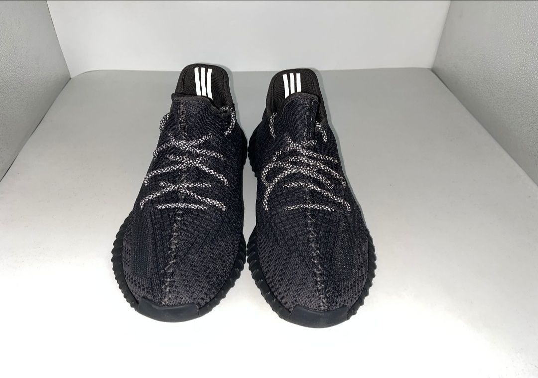 Yeezy boost 350 V2 Static Black REFLECTIVE