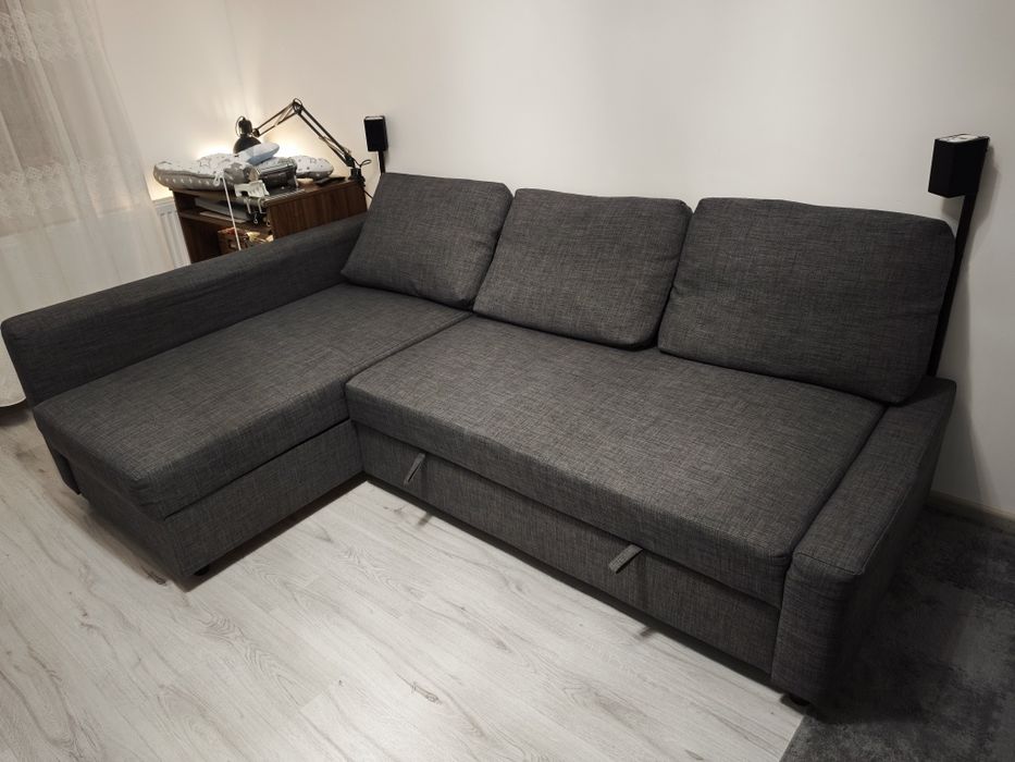 Canapea extensibilă tip coltar