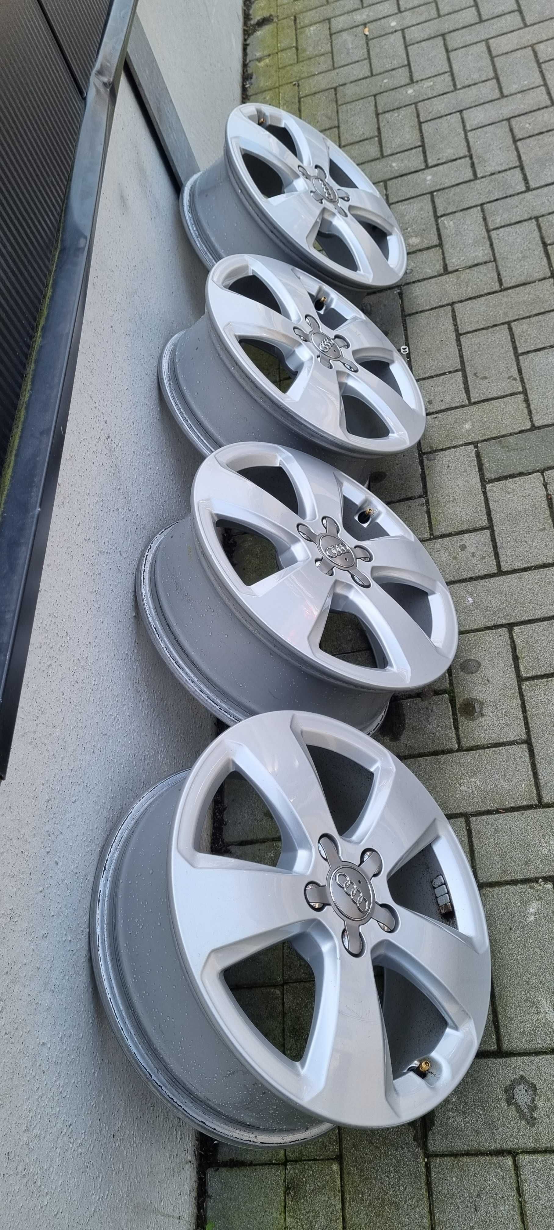 Оригинални лети джанти от Audi A3 5х112, 6J x 17H2 ET48 57.1
