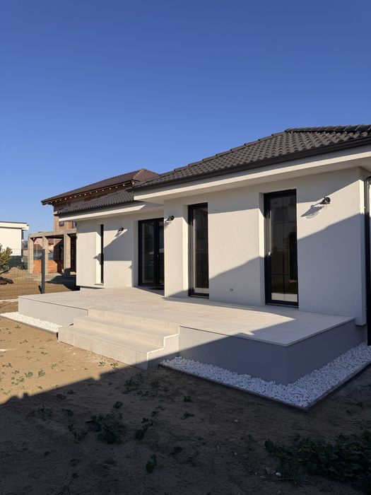 Casă nouă în Via Carmina, 160 mp suprafață construită, 420 mp teren