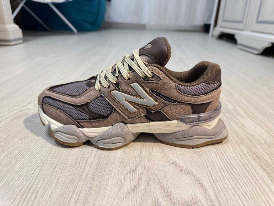 ( NOU ) New Balance sneakers 9060 culoarea maro