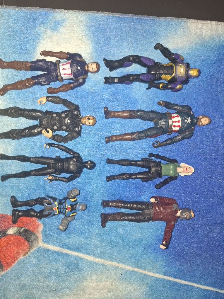 Supereroi figurine Marvel și Ben 10