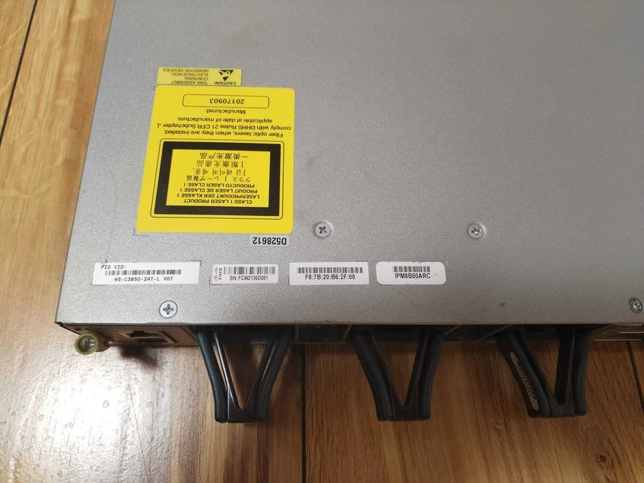 Cisco Catalyst 3850-24T-L  Switch layer 3 cu modul C3850-NM-4-1G