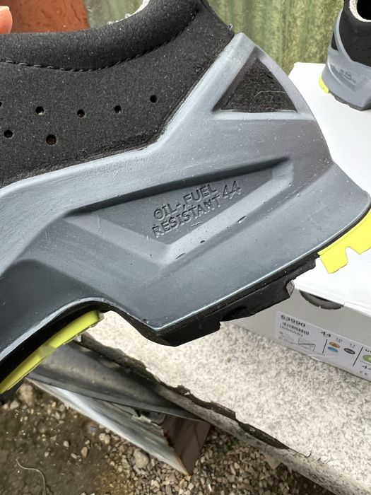 Vand pantofi protectie Uvex cu sistem BOA marimea 44