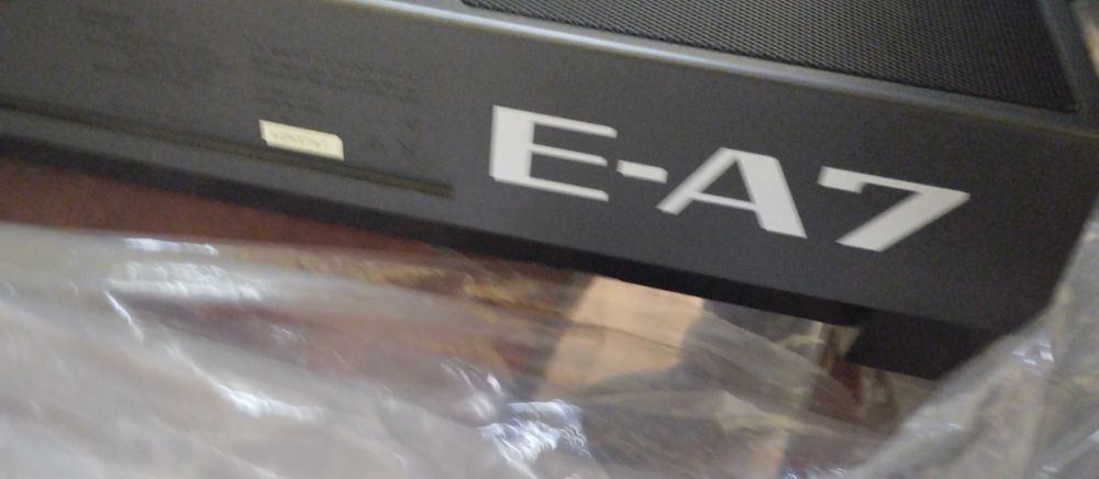 Professional ishlatish uchun va o'rganish uchun Roland E-A7