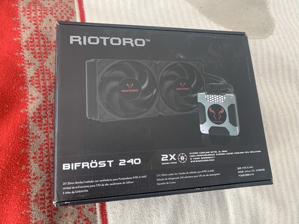 Cooler lichid Riotoro Bifrost 240