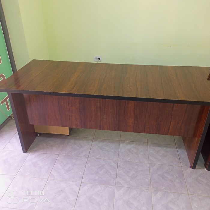 Продается стол с тумбочкой МДФ