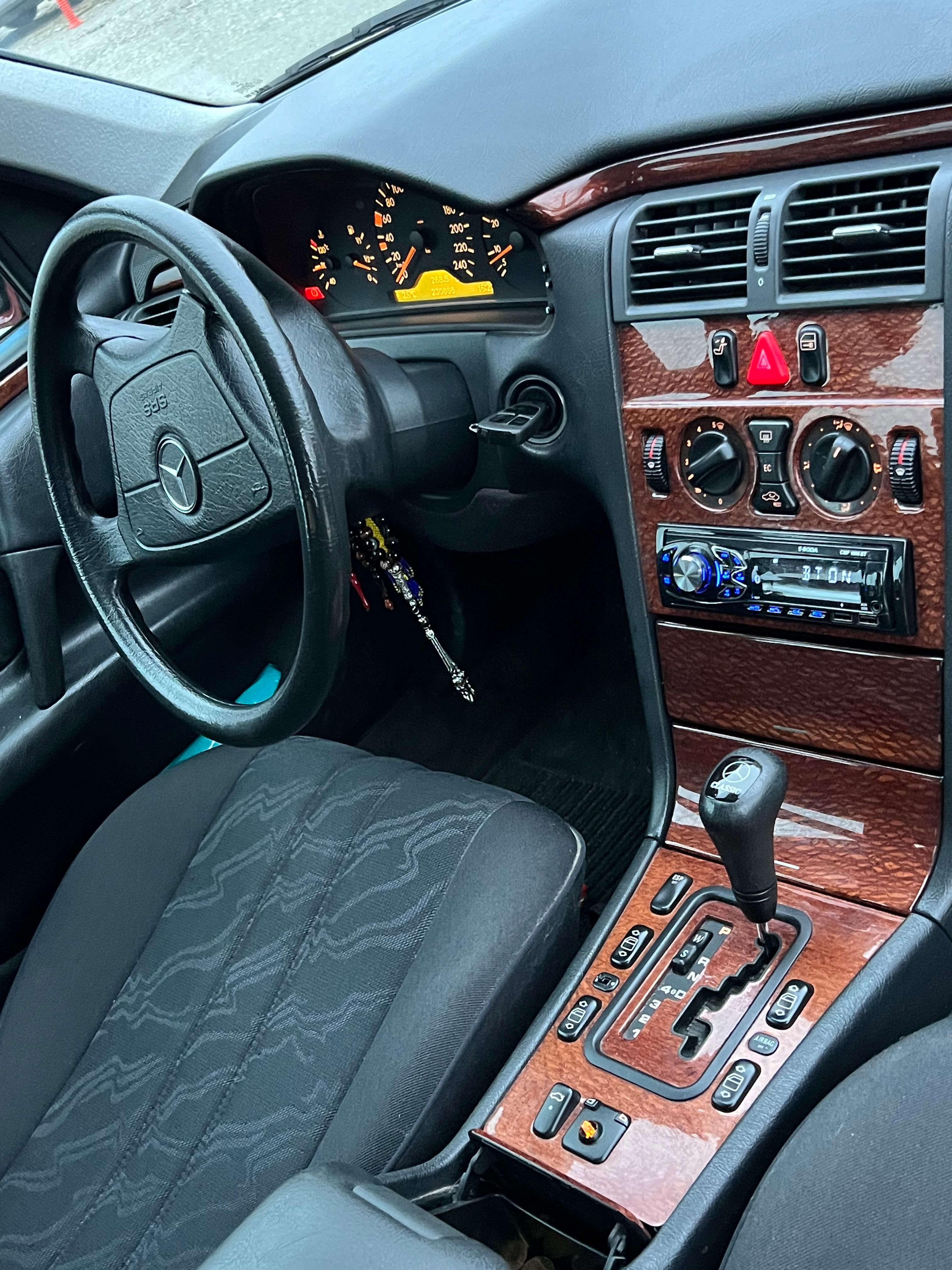 Mercedes w210 1999
