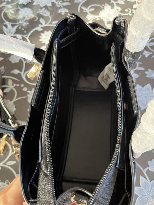 Gentuță torrente, noua cu eticheta , la super pret