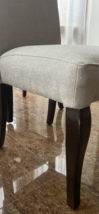 Scaune tapitate bucle marunt lemn masiv