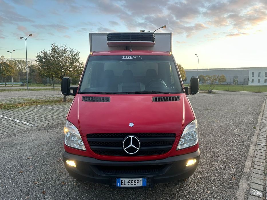 Mercedes Sprinter 413 cu frig