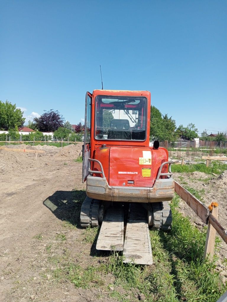 Vind  mini escavator B25V