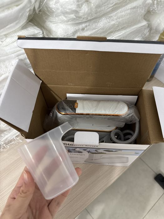 «Утюг Mini Steam Iron белый