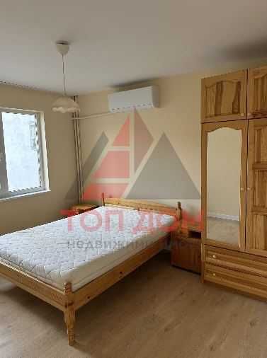 Дава се под наем Тристаен апартамент в Варна, Цветен квартал - 77 кв.м за 459 € - Снимка #4