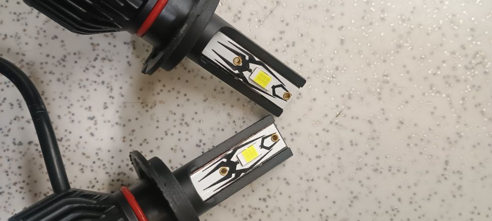 Лед крушки за фарове H 7