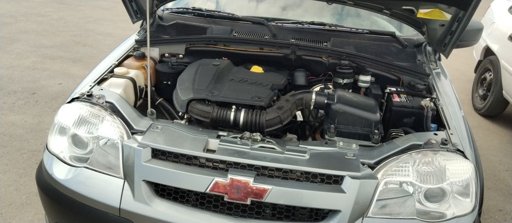 Niva Chevrolet 2016 sotiladi