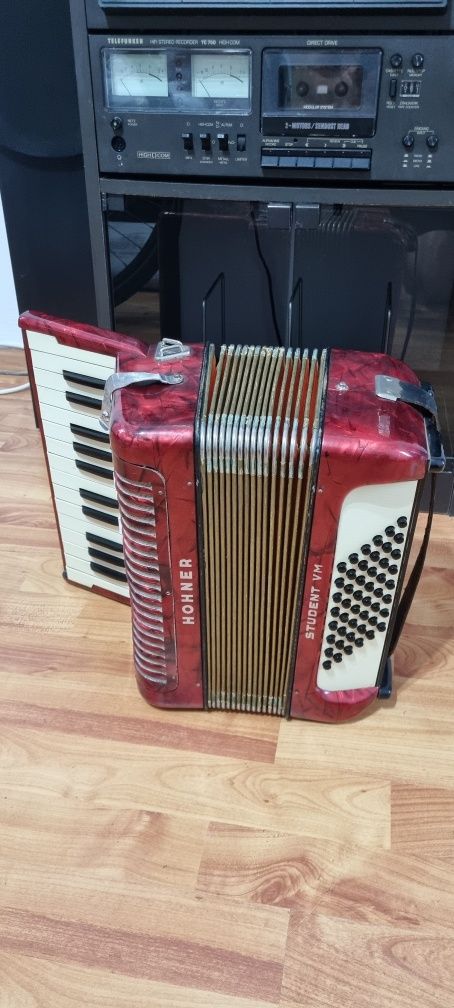 Acordeon Hohnet Student VM 48 basi