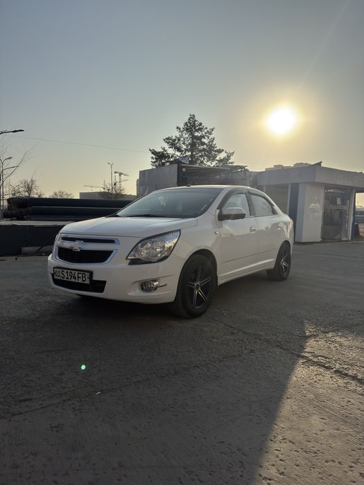 Продаю кобальт 2013 года