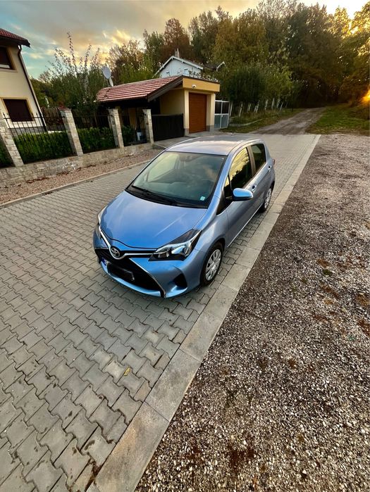 Toyota yaris 2016г./ Бензин 1.33 кубика