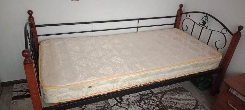 Продам кровать 190×90