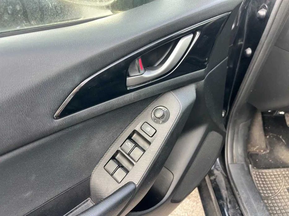 Mazda 3 1.5d 2015g,Мазда 3 1.5д на части