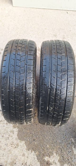 Пара зимних баллонов