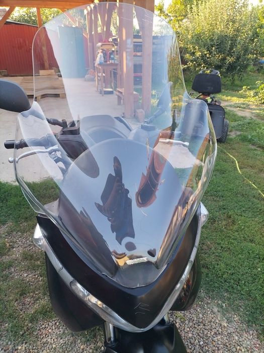 Maxi scuter Suzuki Burgman 125