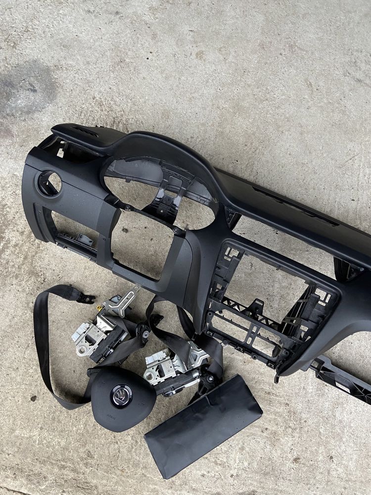 Kit Plansa bord / airbag centuri sofer skoda octavia 3 2012 -2019