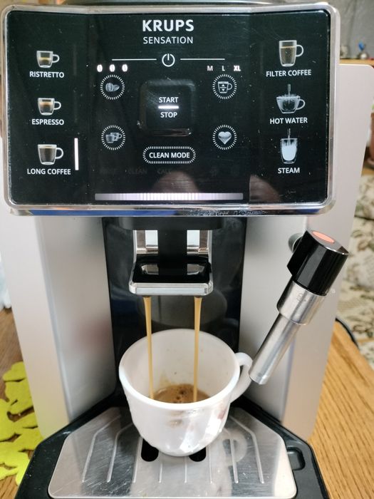 Espressor automat KRUPS Sensation EA910B10.
