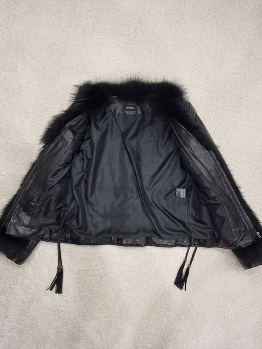 Vand Jacheta  de piele de calitate  cu blana naturala