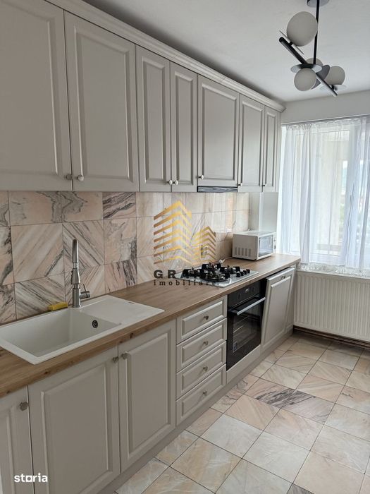 Apartament 3 Camere | De Inchiriat | 70 Mpu | Centru