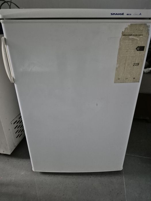 Йй  халадилник сотилади