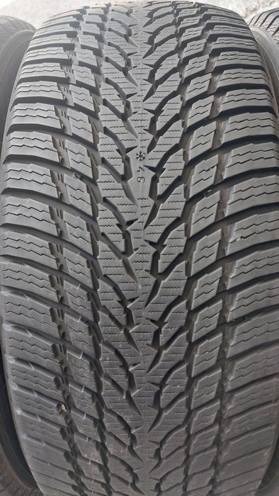 Зимни гуми 225/50/18 Nokian Tyres 4 броя
