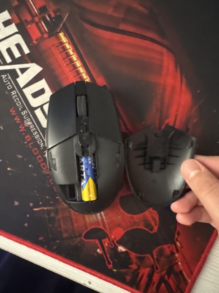 продам мышку logitech g305